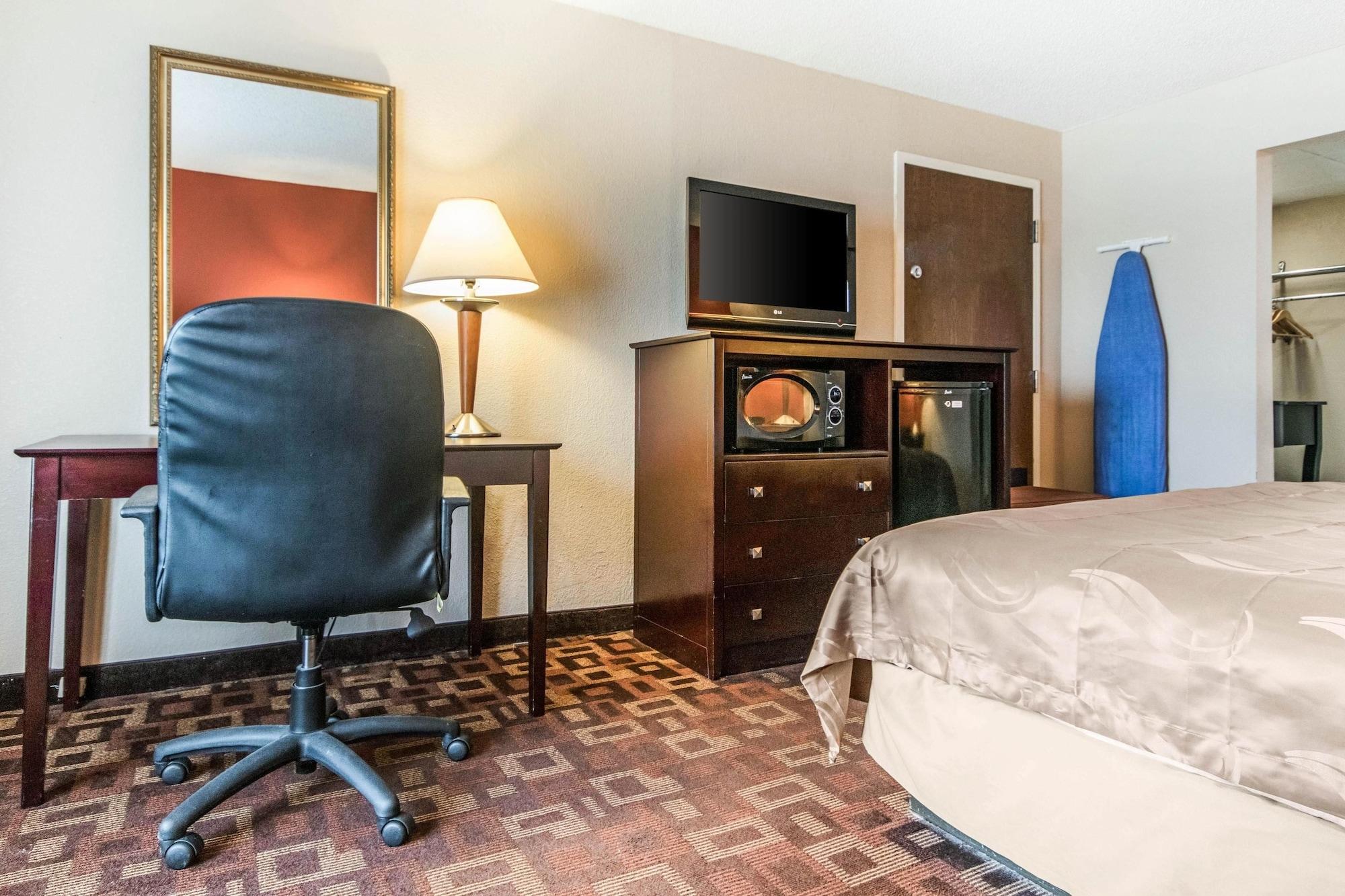 Holiday Inn Express Cincinnati-로렌스버그 외부 사진