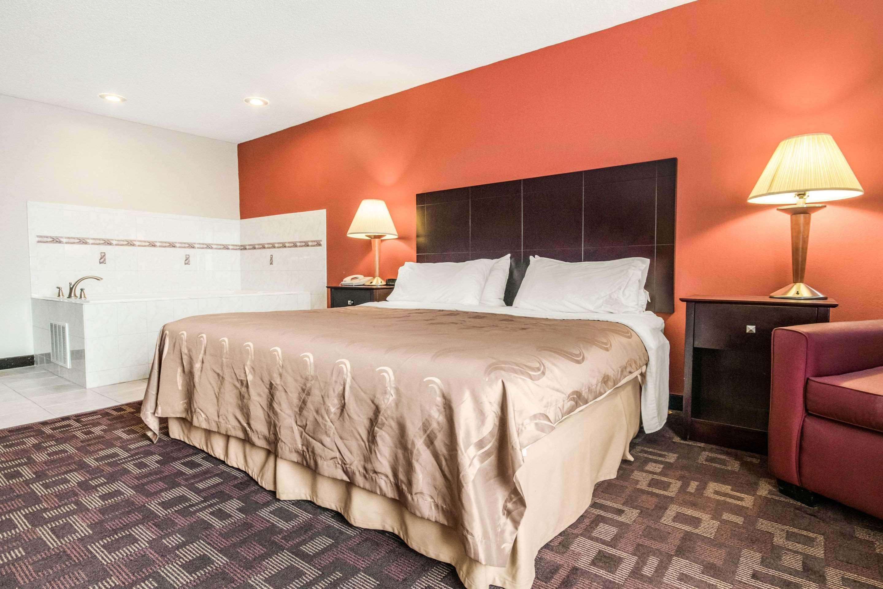 Holiday Inn Express Cincinnati-로렌스버그 외부 사진