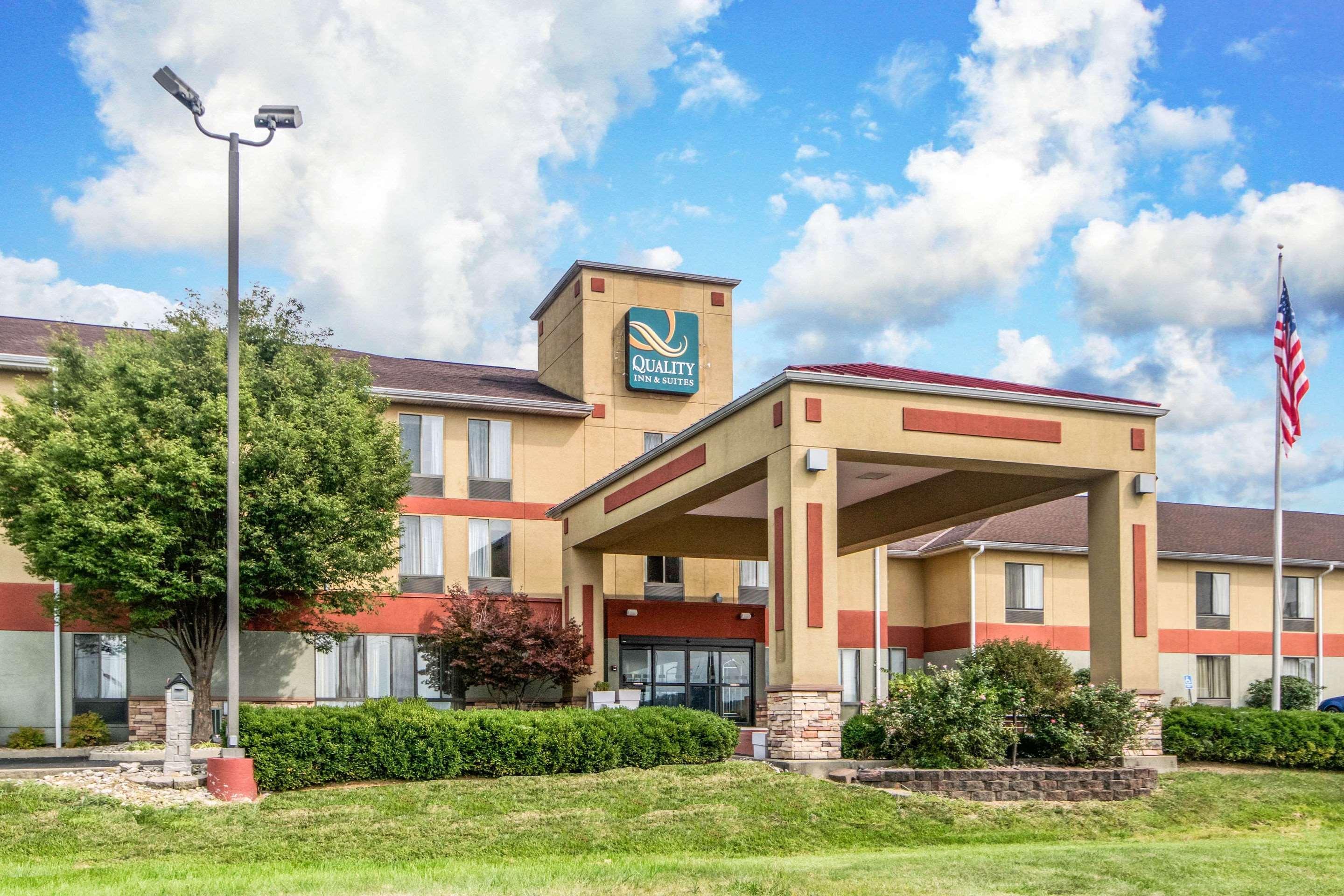 Holiday Inn Express Cincinnati-로렌스버그 외부 사진