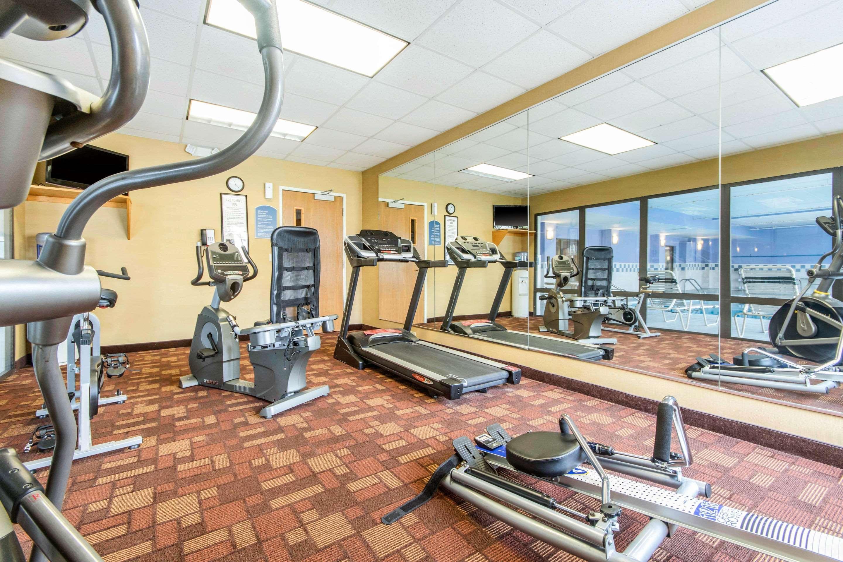 Holiday Inn Express Cincinnati-로렌스버그 외부 사진
